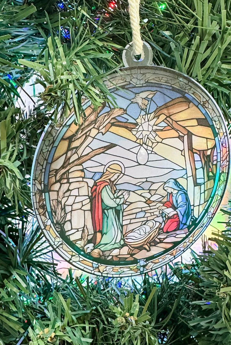Stained Glass-Inspired Round Christmas Ornament