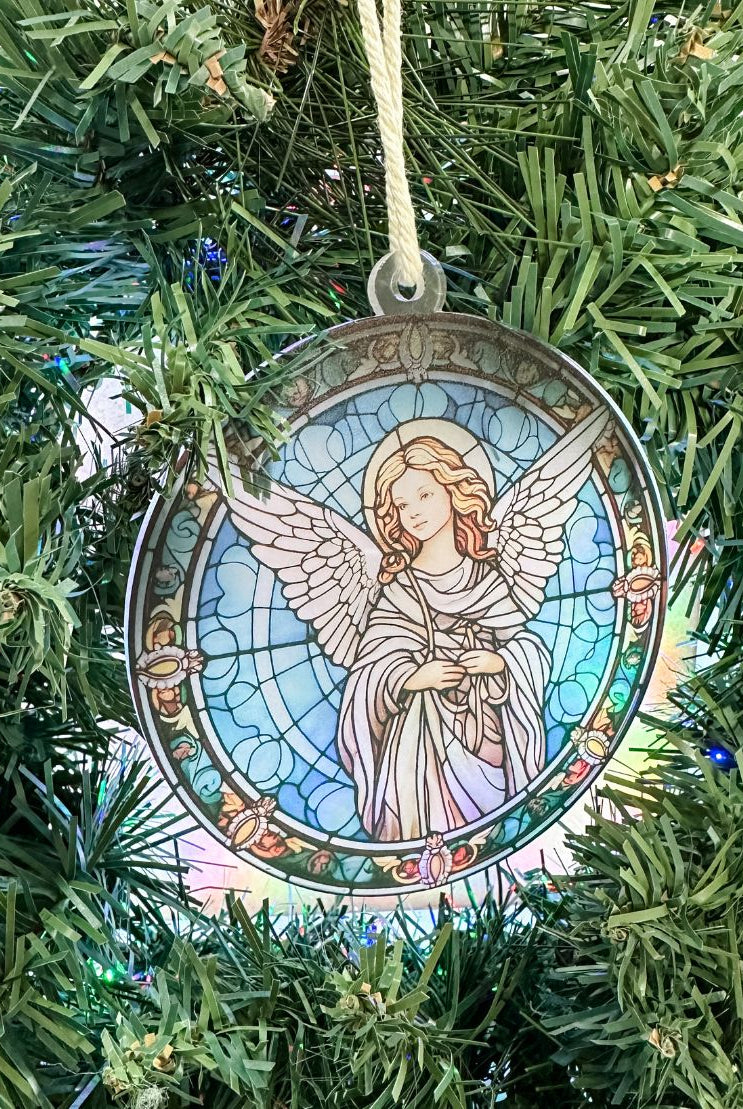 Stained Glass-Inspired Round Christmas Ornament