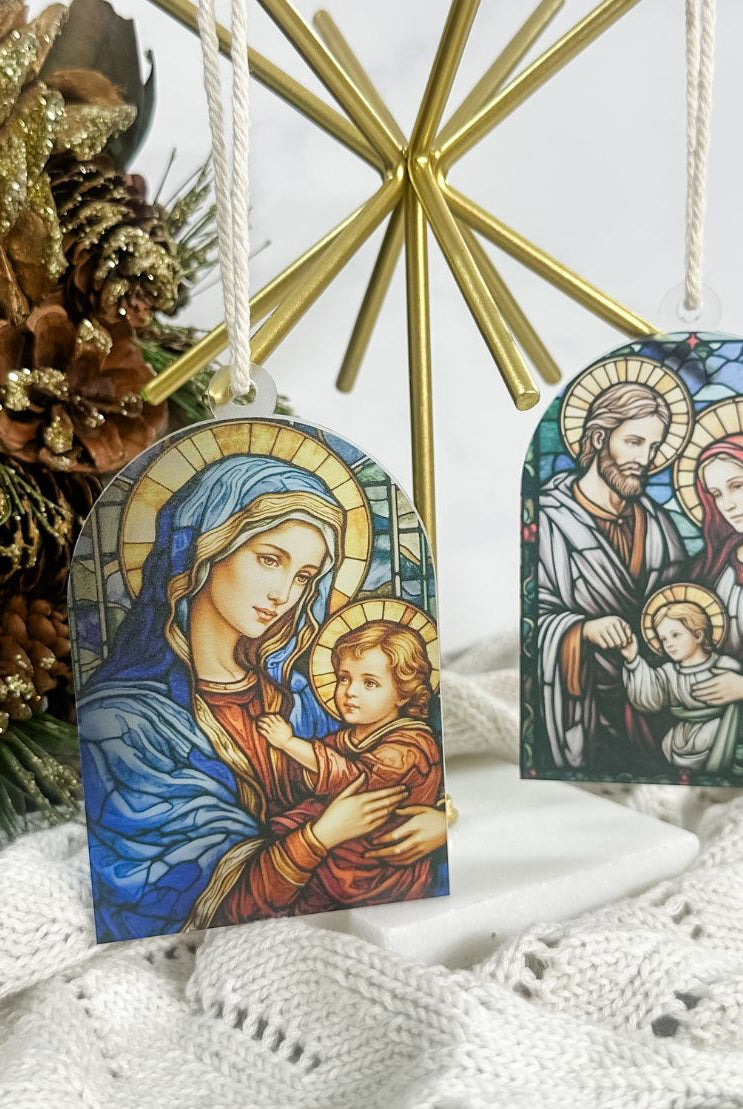 Stained Glass-Inspired Arch Christmas Ornament