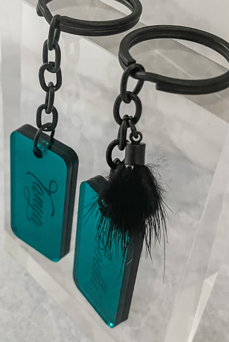 MirrorMe Bold Personalised Keyring