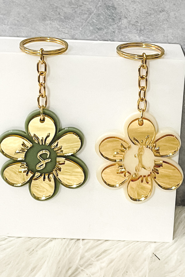 personalised daisy keyring keychain gift birthday syndey austrlia perfect occasion wedding