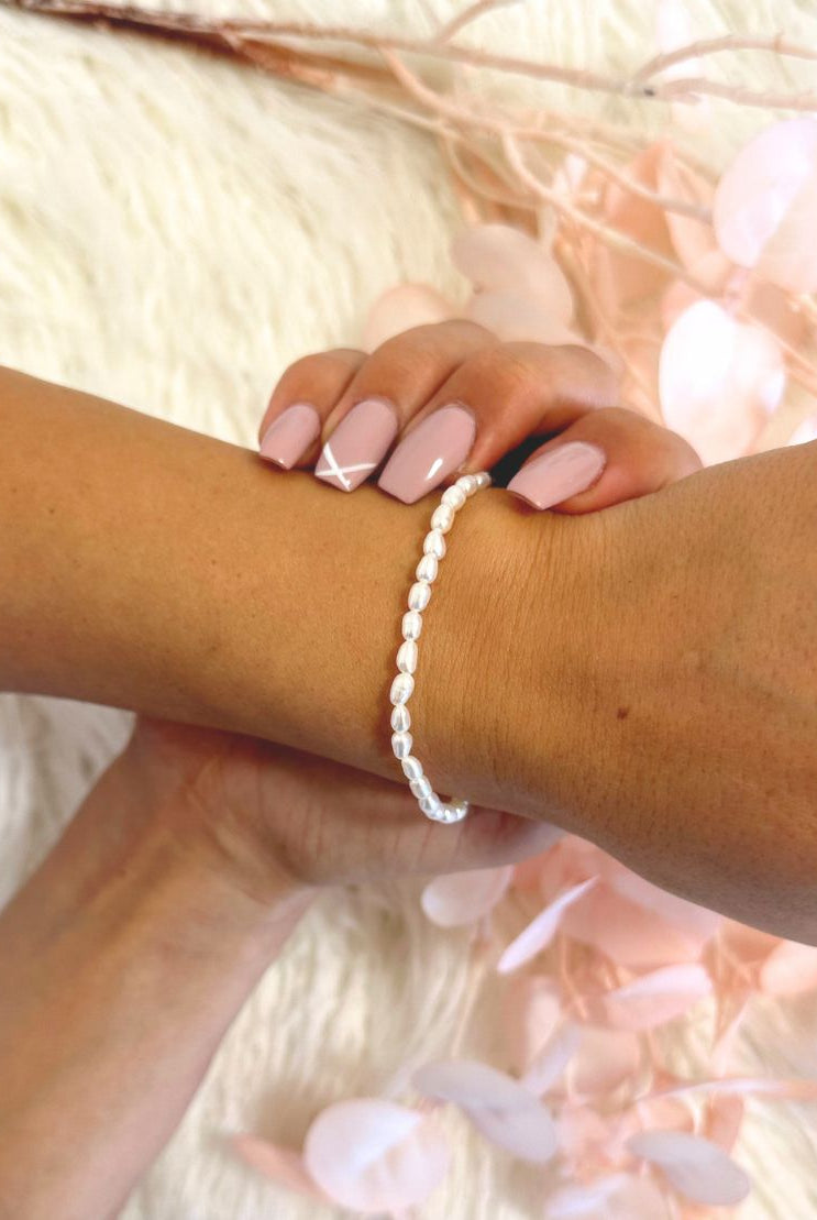 Luminous Pearl Bracelet