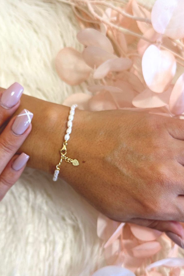 Luminous Pearl Bracelet