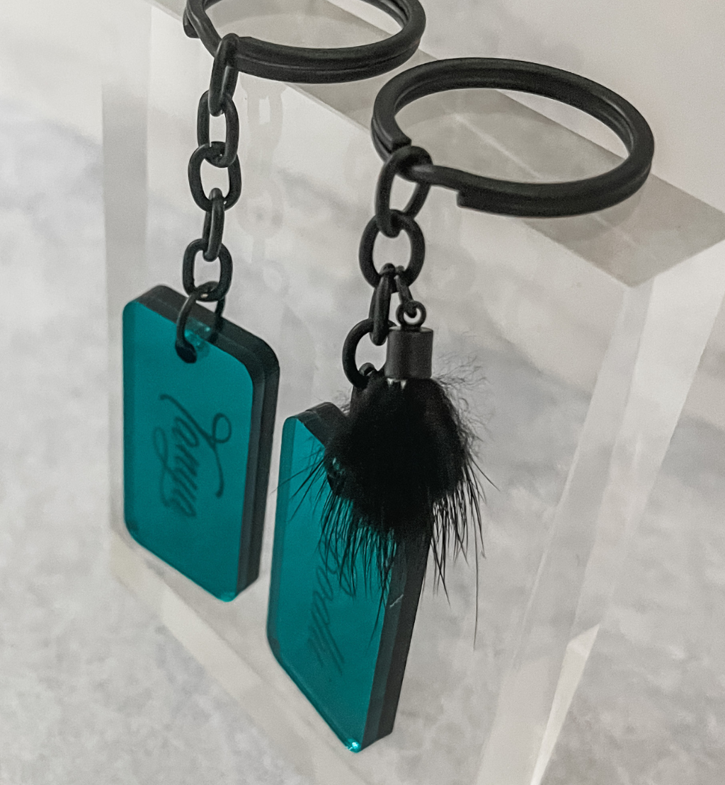 MirrorMe Bold Personalised Keyring